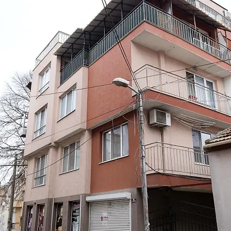 Modern 2-level With Balcony In By Flat Mаnager Варна