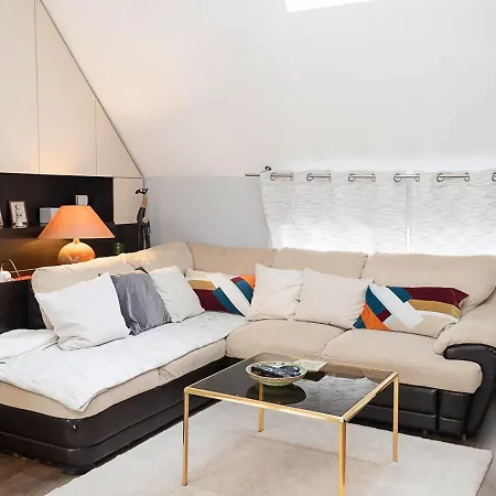 Апартаменты Modern 2-level With Balcony In By Flat Mаnager Варна